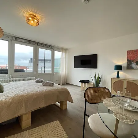 W&d Living-tete De Fleur-balkon Ueber Schlossarkaden Apartment Braunschweig