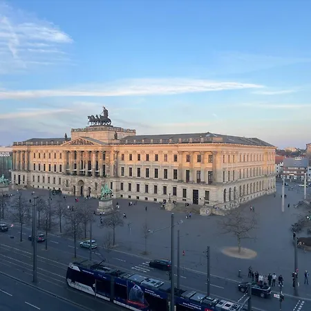 W&d Living-tete De Fleur-balkon Ueber Schlossarkaden Apartmán