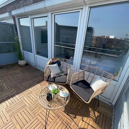 W&d Living-tete De Fleur-balkon Ueber Schlossarkaden Braunschweig